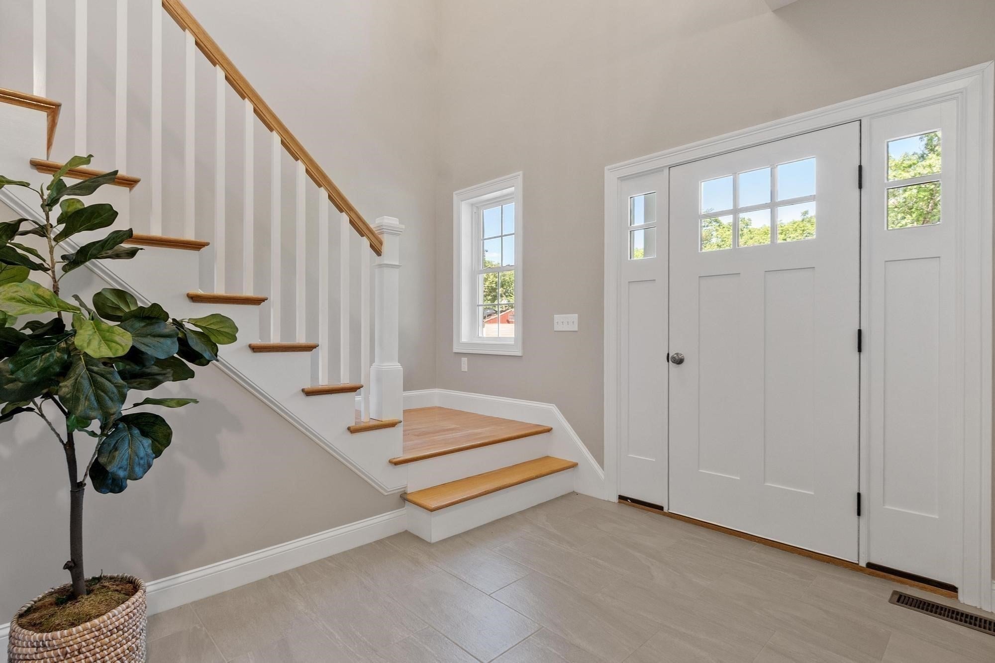 6 Jewett Rd