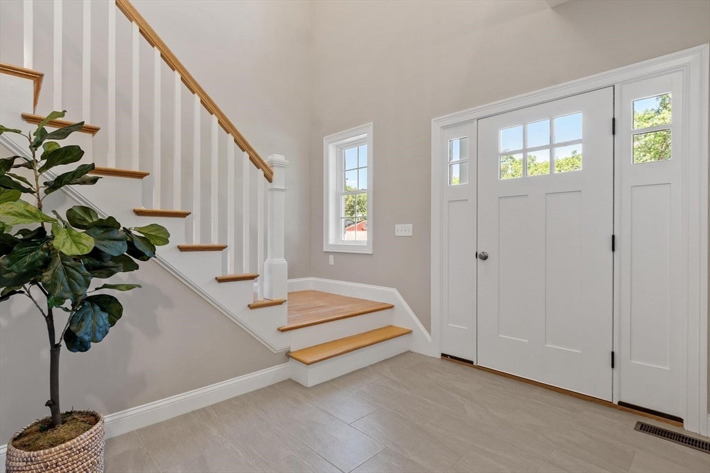 6 Jewett Rd