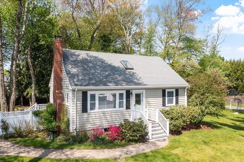 Photo of 289 South Rd, Bedford, MA 01730 (MLS # 73521579)
