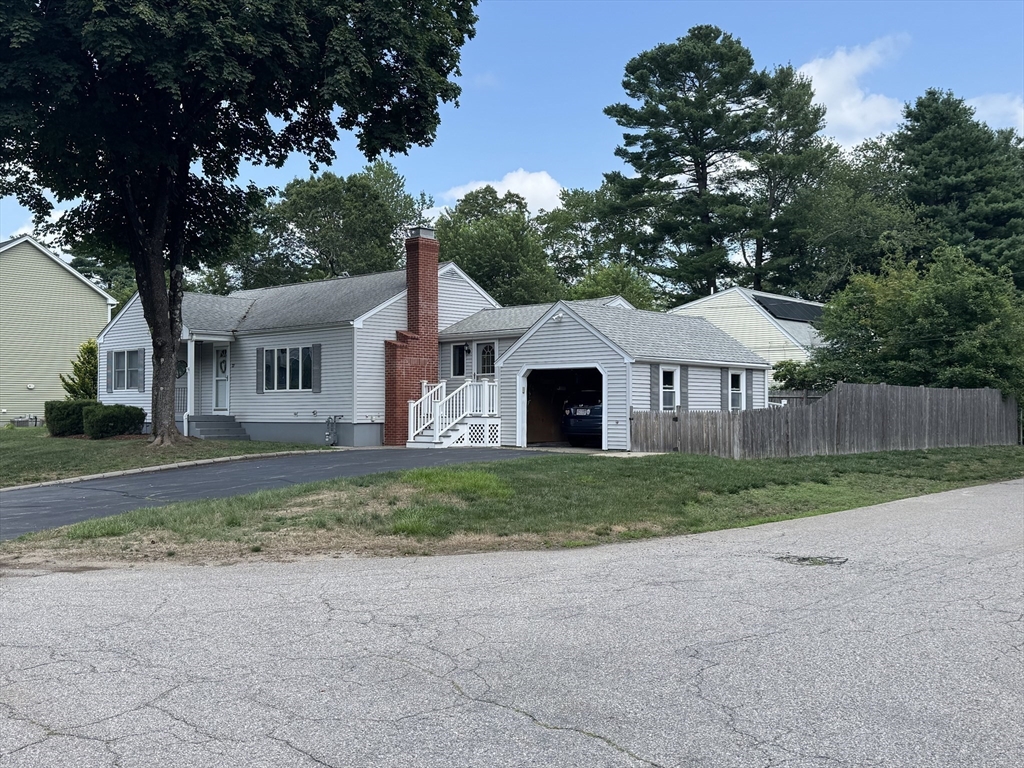 27 Young Ave