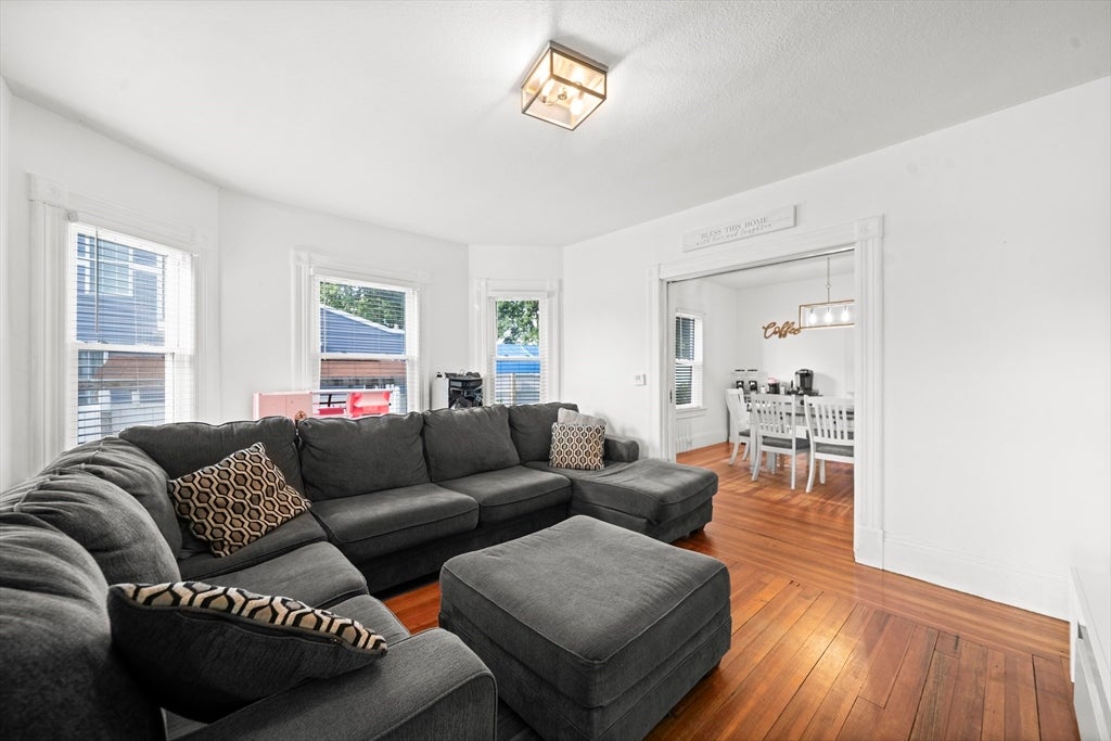 275 Broadway St, Chicopee, MA, 275 Broadway St, Chicopee, MA Photo #11