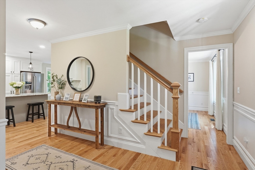 109 Thurlow St