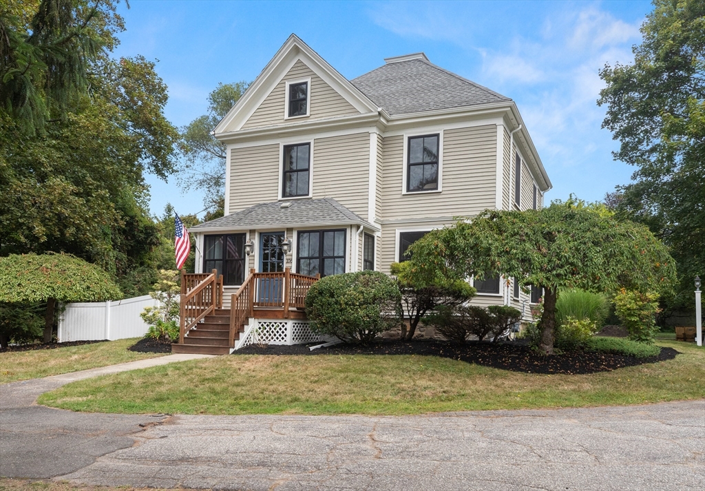 106 School St