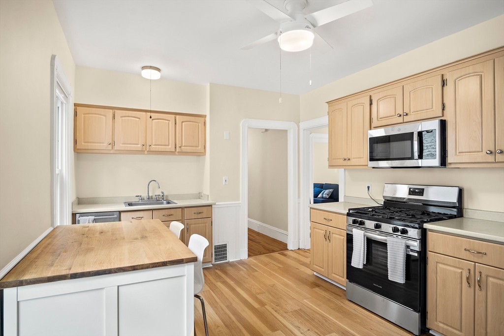 10 Cottage Ave 10