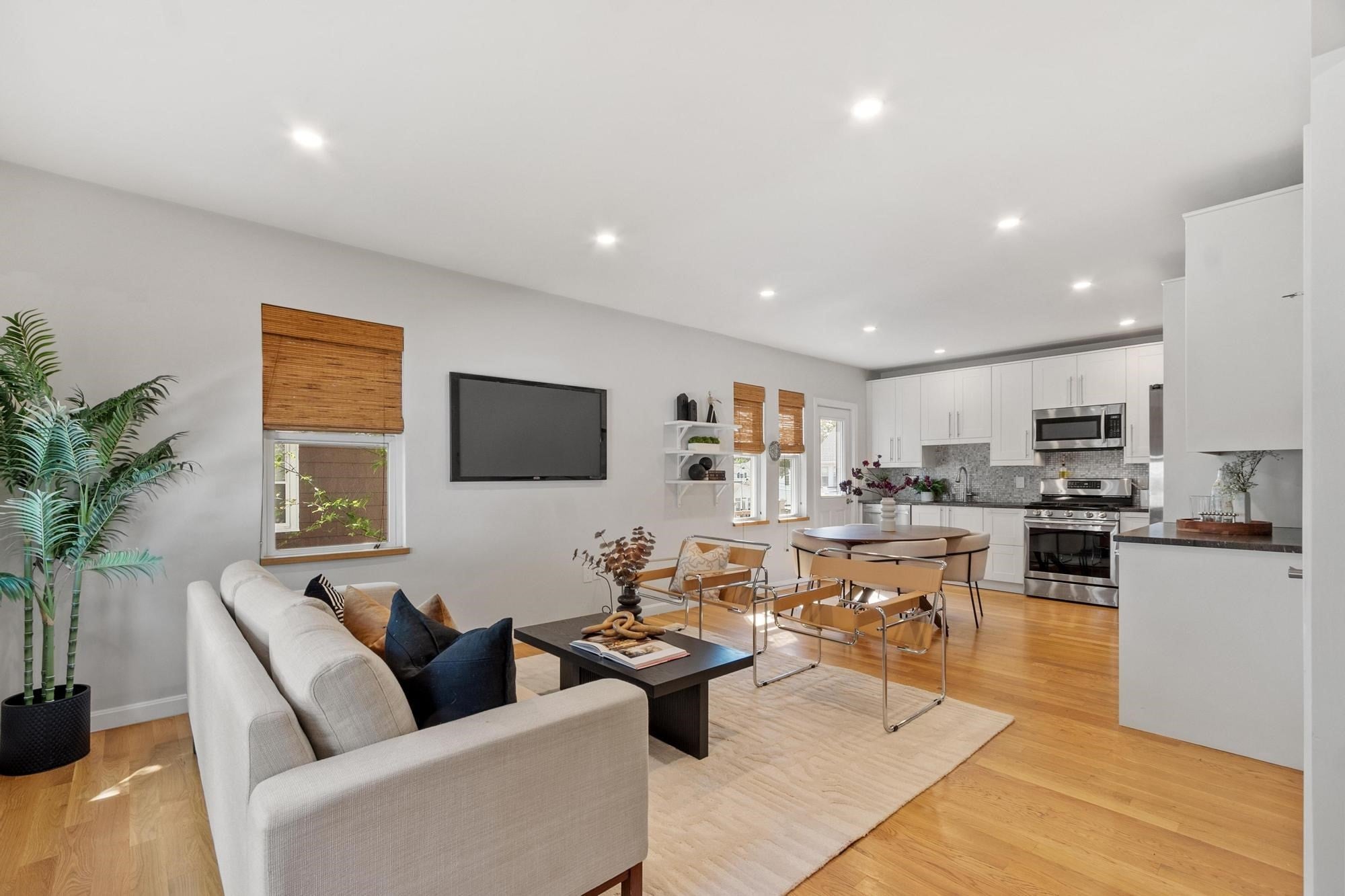 574-576 Lagrange St #574, Boston, MA, 574-576 Lagrange St #574, Boston, MA Photo #9