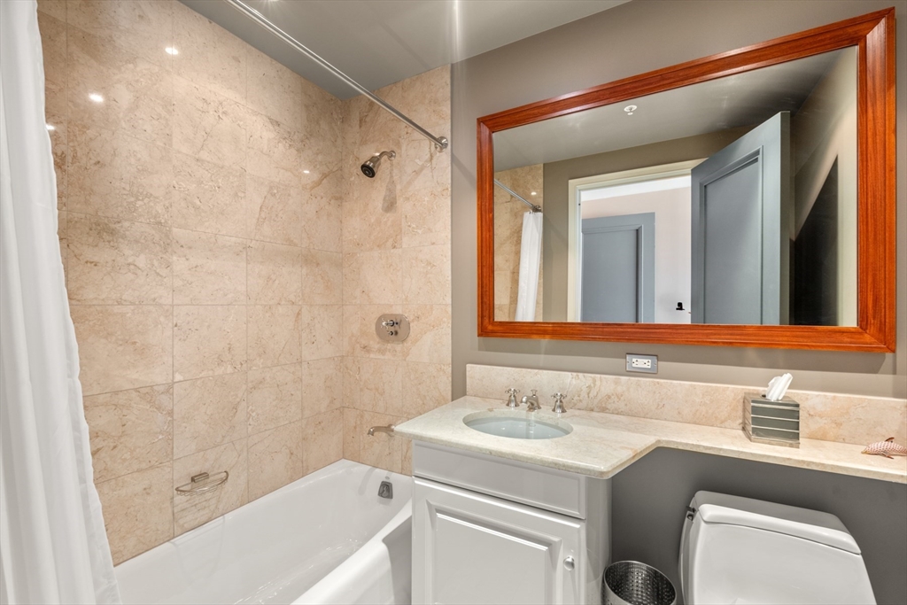2 Avery St #24C, Boston, MA Photo #17
