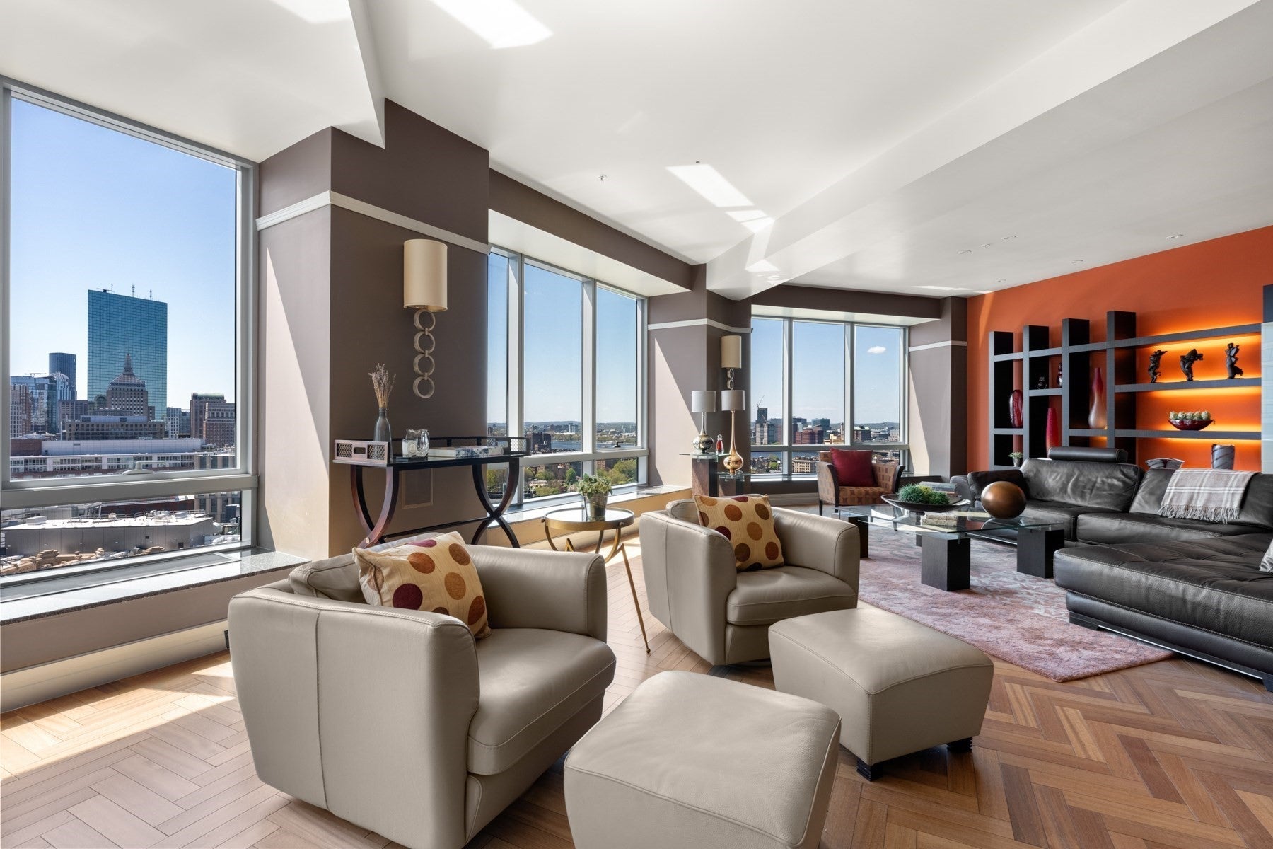 2 Avery St 24C