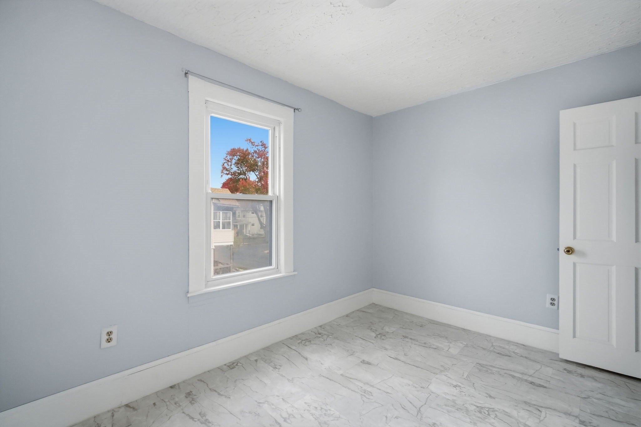 98 Bristol Street, Springfield, MA Photo #15