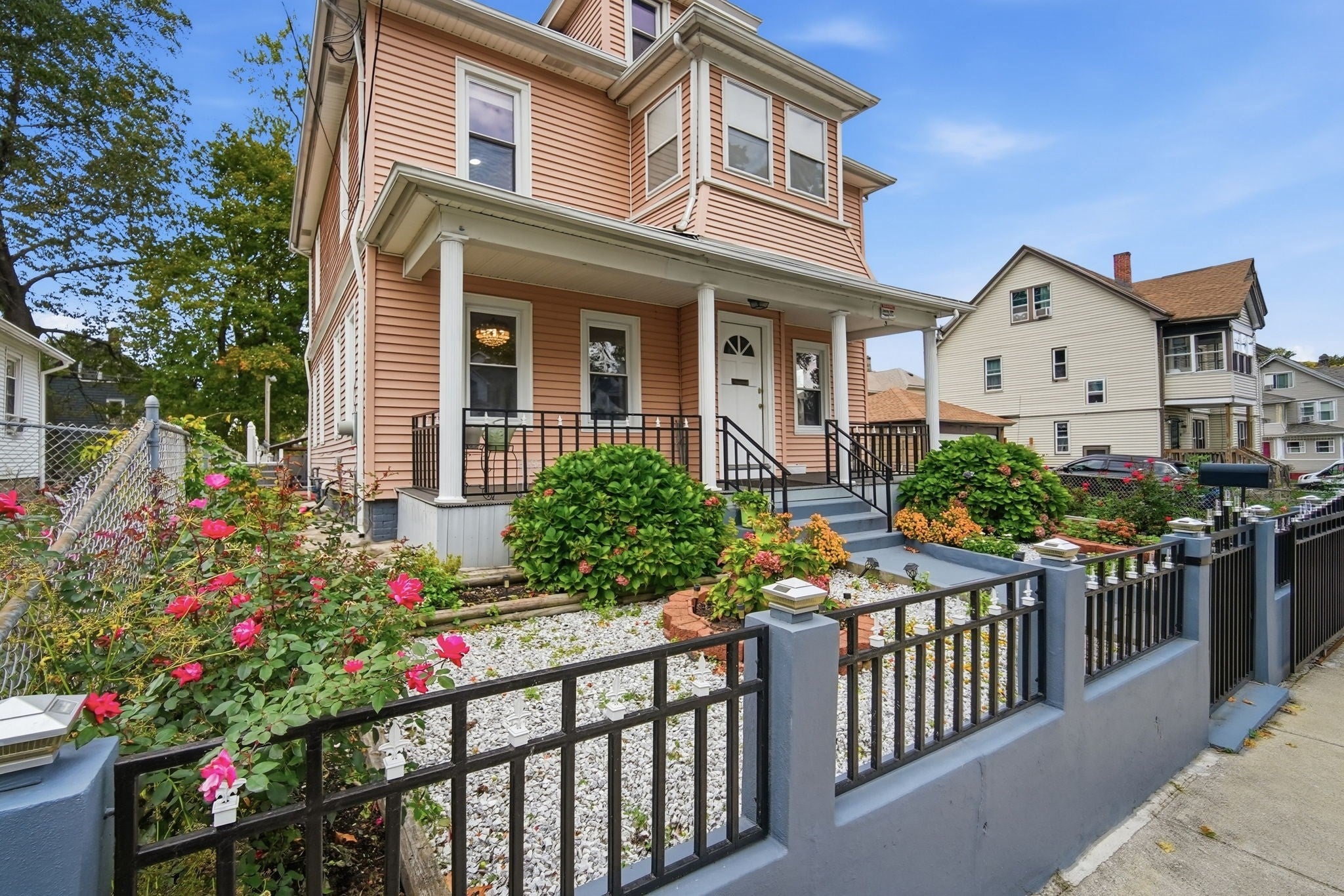 98 Bristol Street, Springfield, MA Photo #3