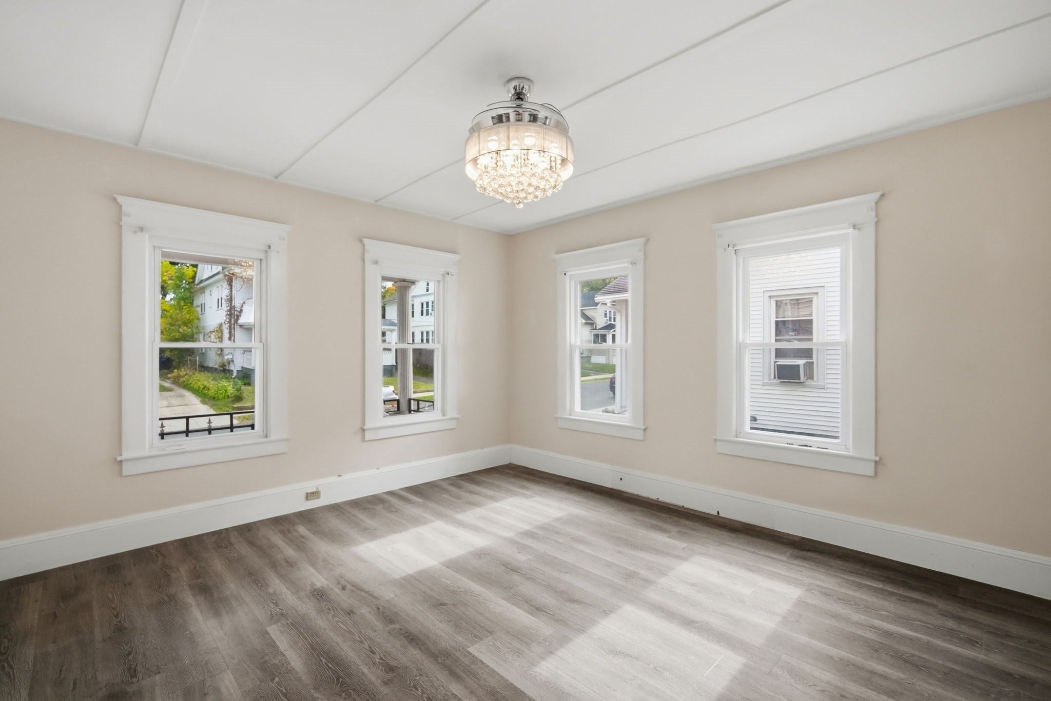 98 Bristol Street, Springfield, MA Photo #10