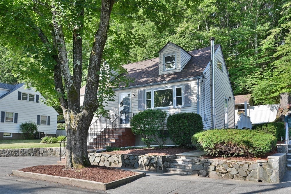 24 Greenwood Road