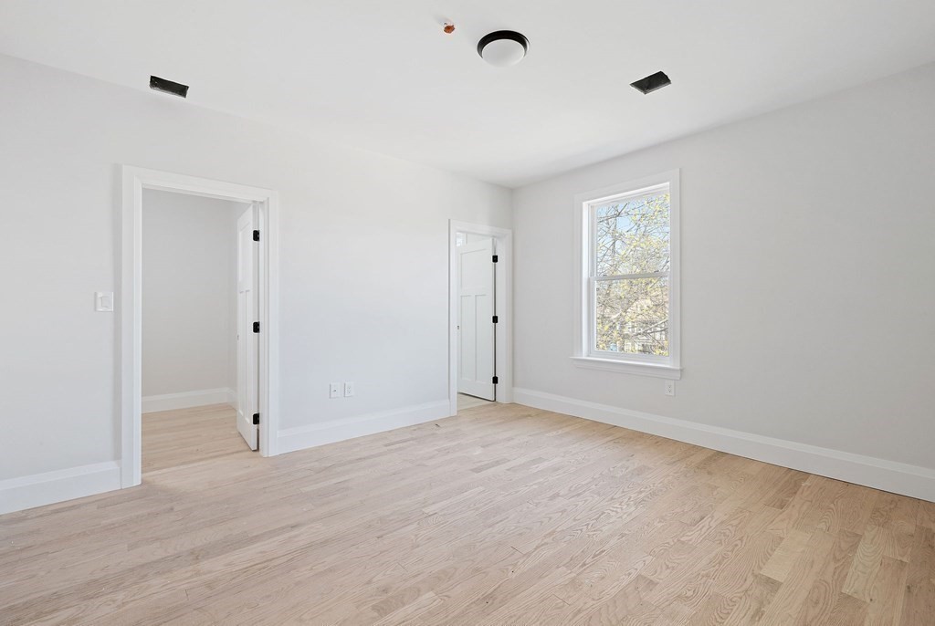 849 Cummins Highway 3