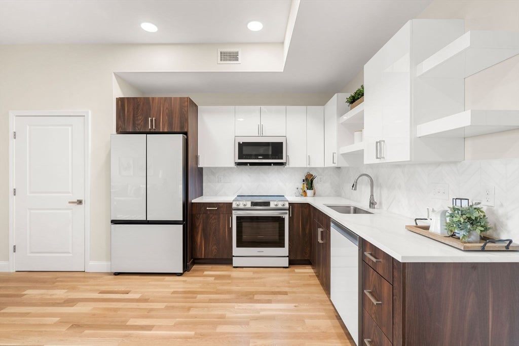 16 Taber Street #203, Boston, MA Photo #4
