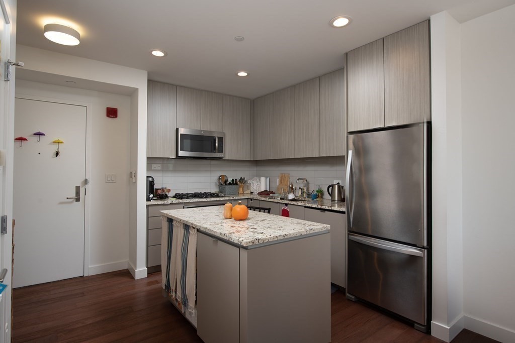 80 Fenwood Rd 610