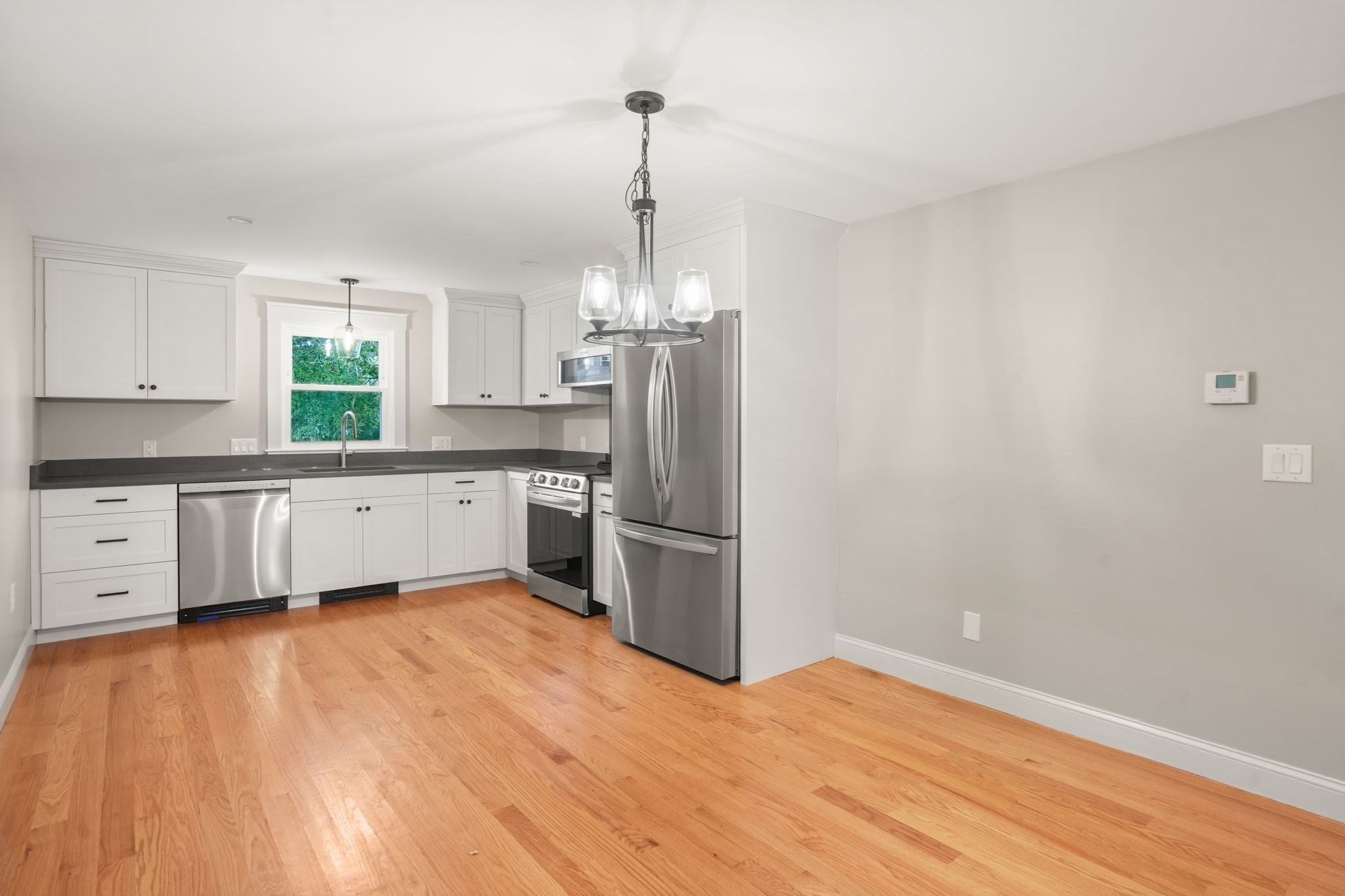 15 Myers St, Uxbridge, MA Photo #5