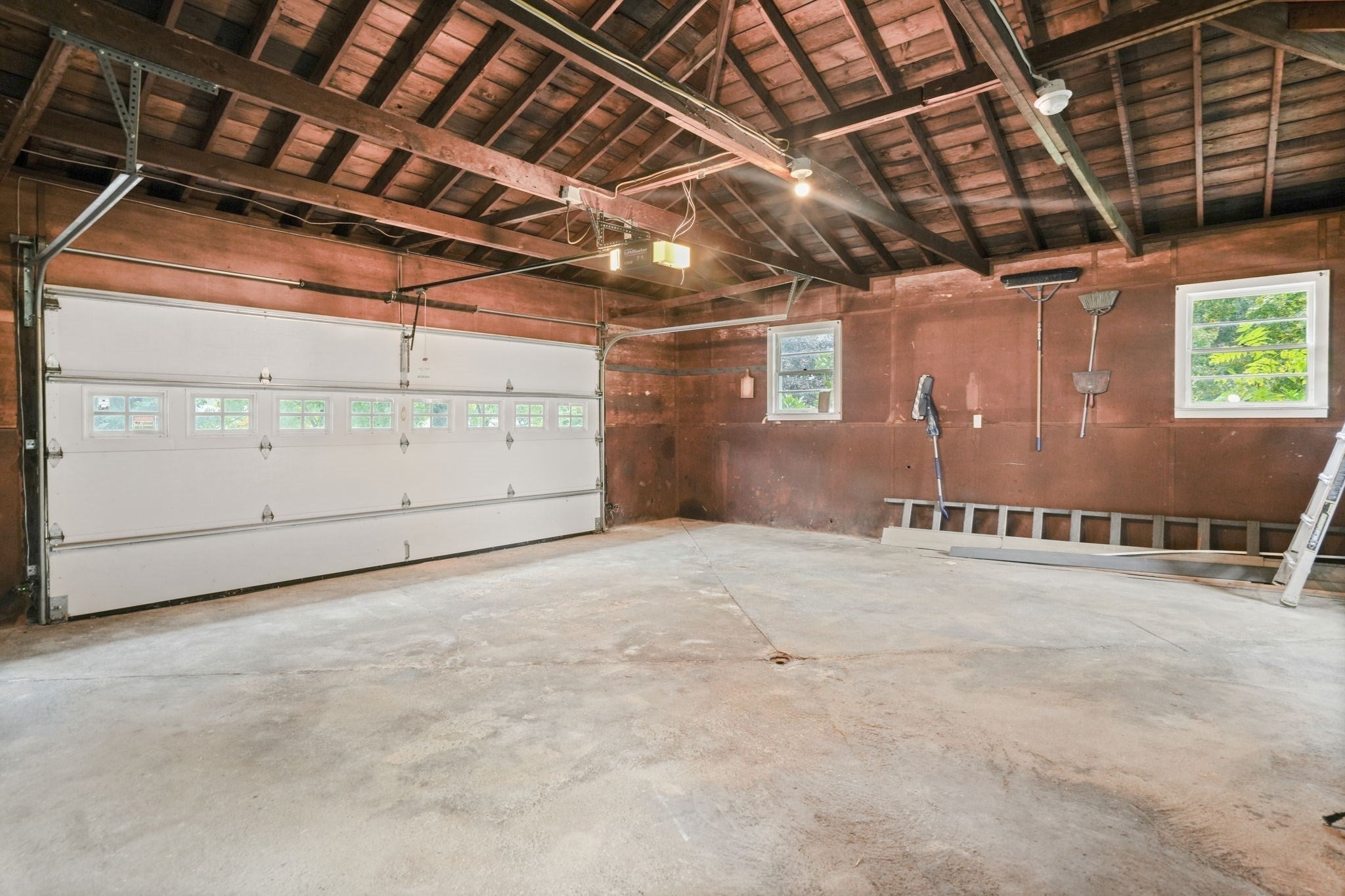 15 Myers St, Uxbridge, MA Photo #32
