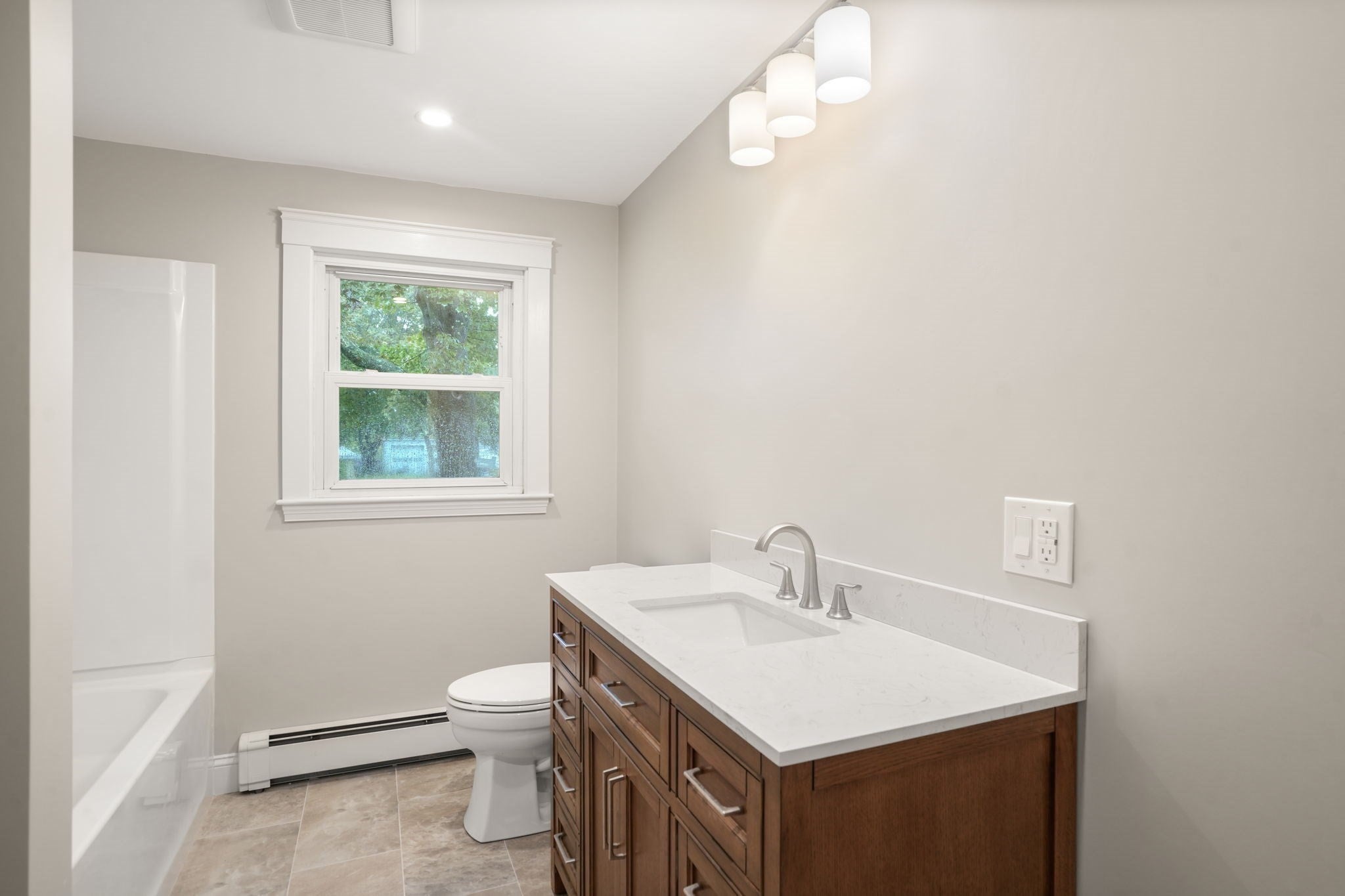 15 Myers St, Uxbridge, MA Photo #13