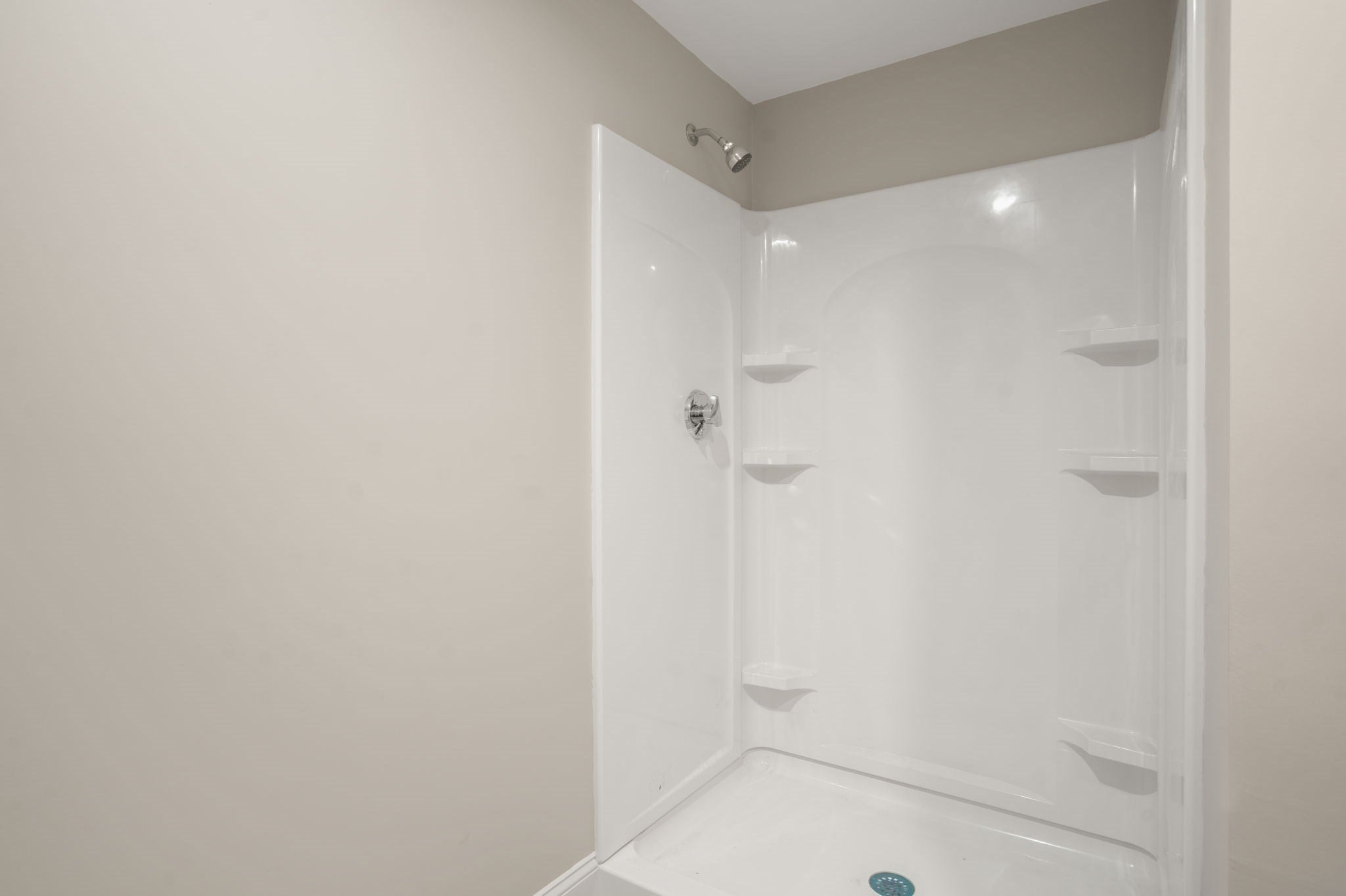15 Myers St, Uxbridge, MA Photo #18