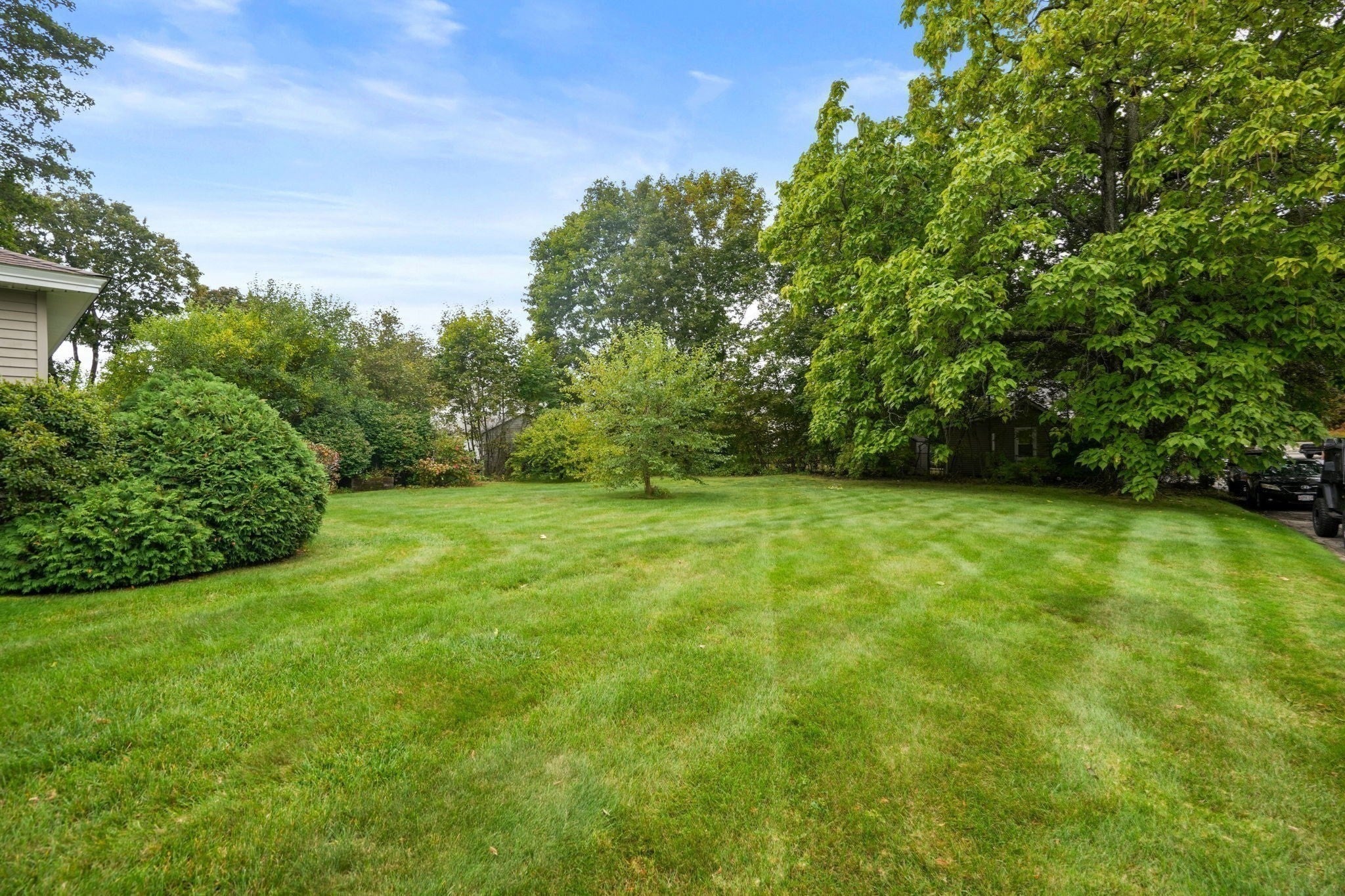 15 Myers St, Uxbridge, MA Photo #4