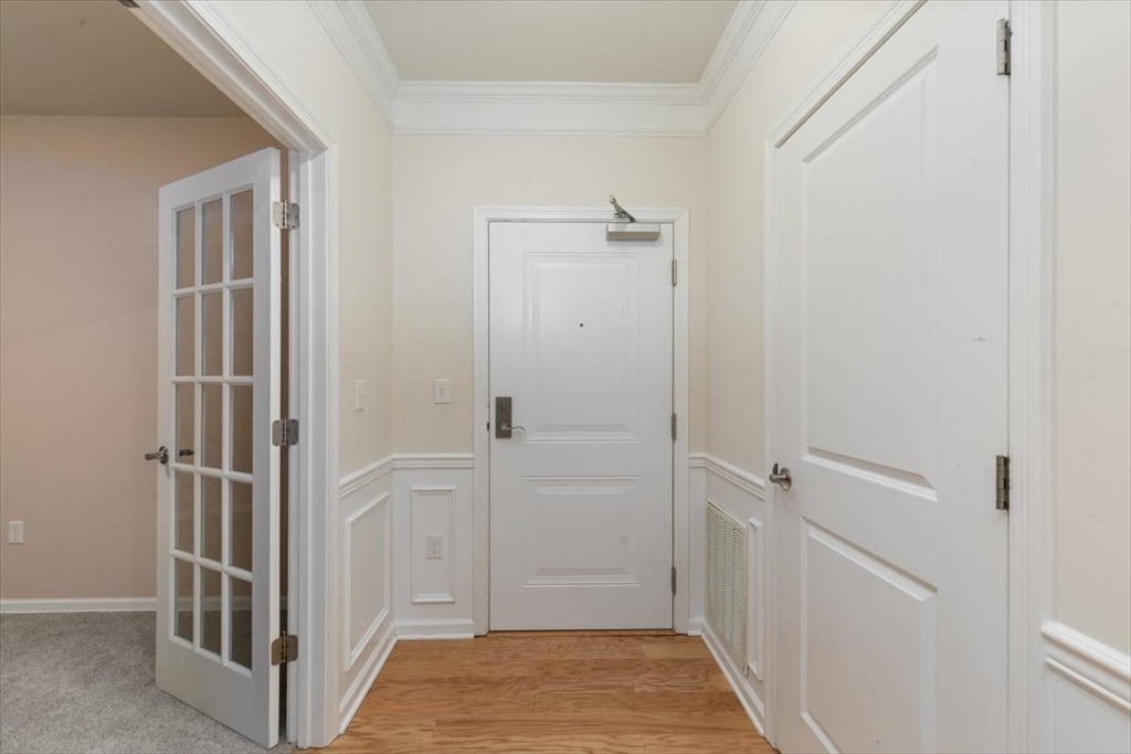 1 Francis Dr 211