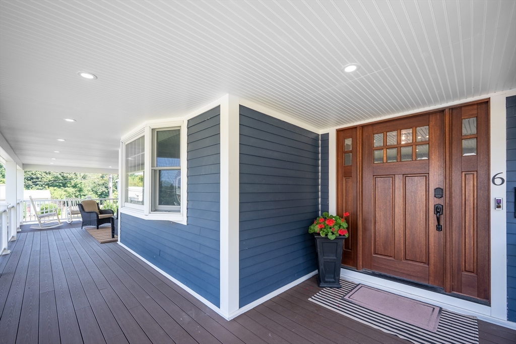 6 Brewster Road