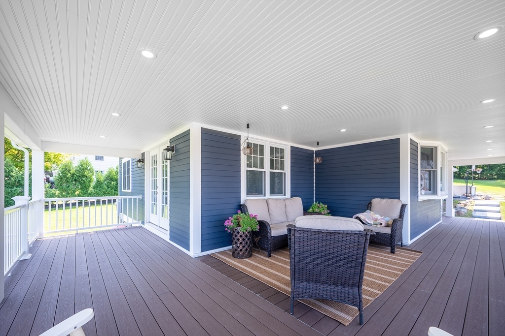 6 Brewster Road