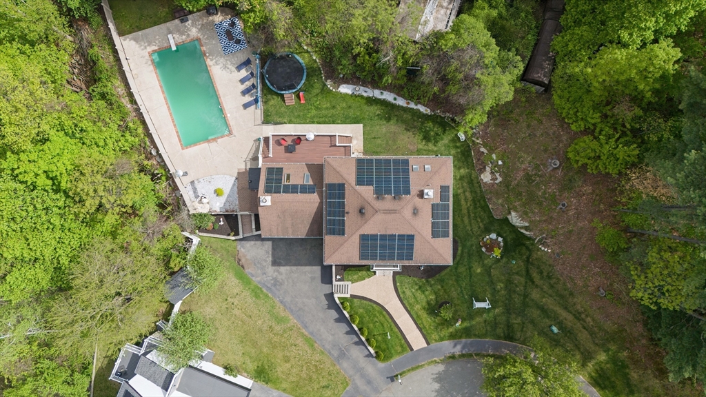 87 Hammersmith Dr