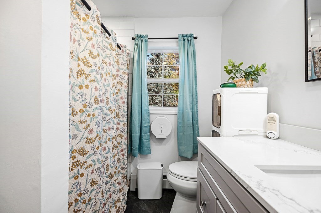 2 Rolfe Ave, Worcester, MA, 2 Rolfe Ave, Worcester, MA Photo #18