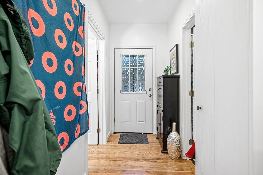2 Rolfe Ave, Worcester, MA, 2 Rolfe Ave, Worcester, MA Photo #36