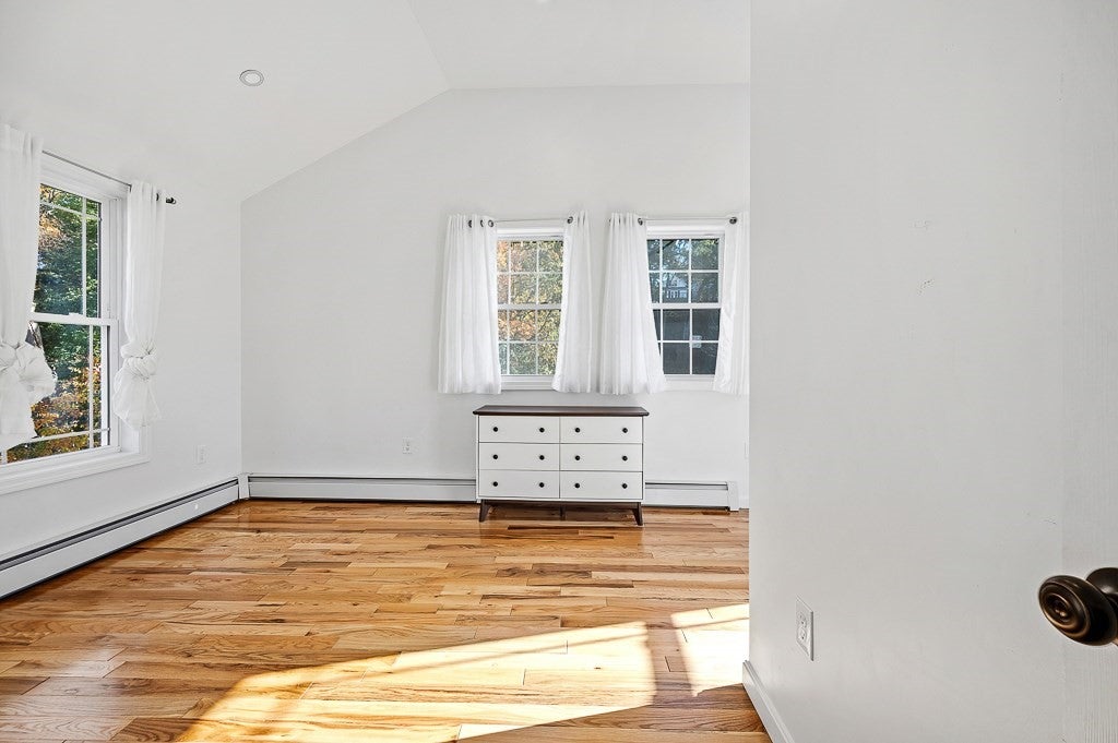 2 Rolfe Ave, Worcester, MA, 2 Rolfe Ave, Worcester, MA Photo #21
