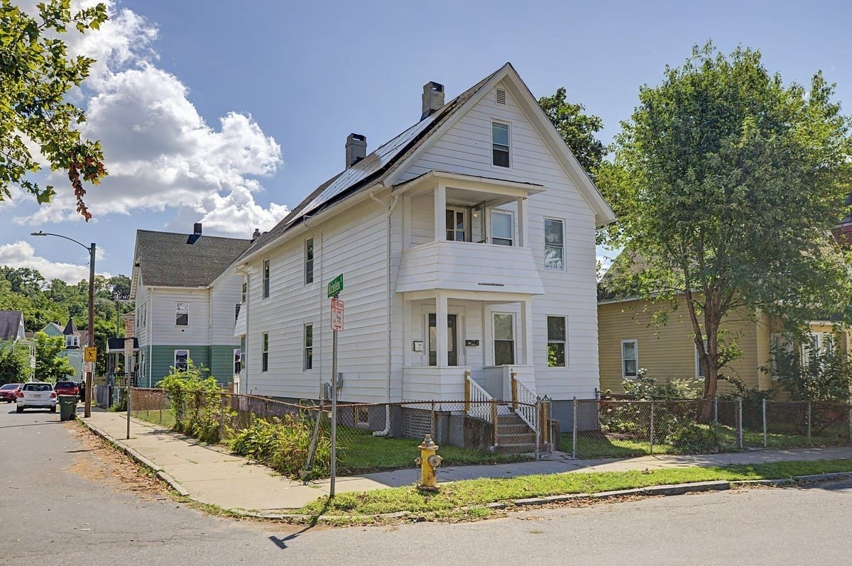 Photo of 81 Adams St, Springfield, MA