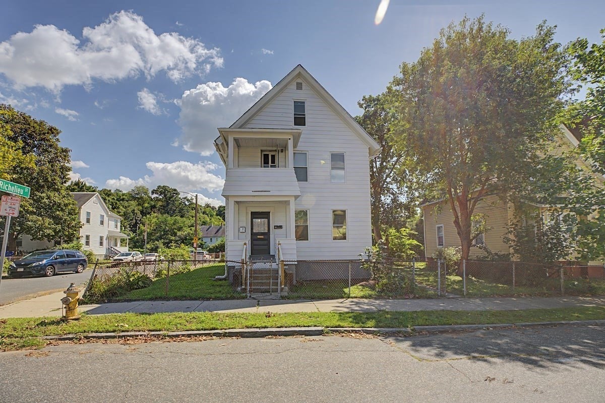 81 Adams St, Springfield, MA, 81 Adams St, Springfield, MA Photo #3