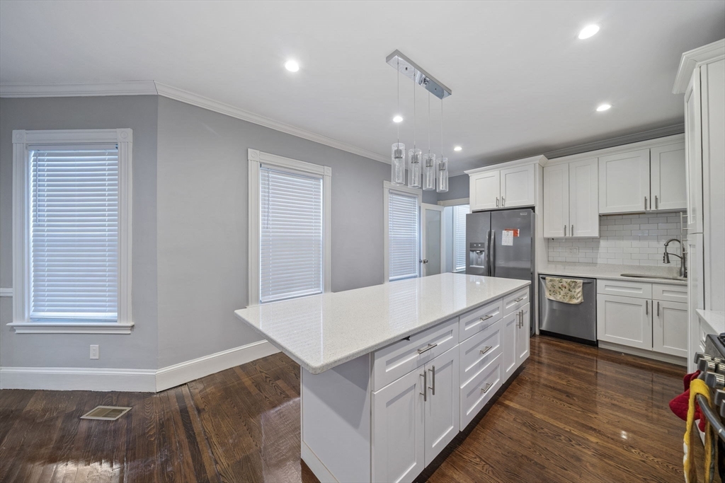 220 Blue Hills Pkwy 220
