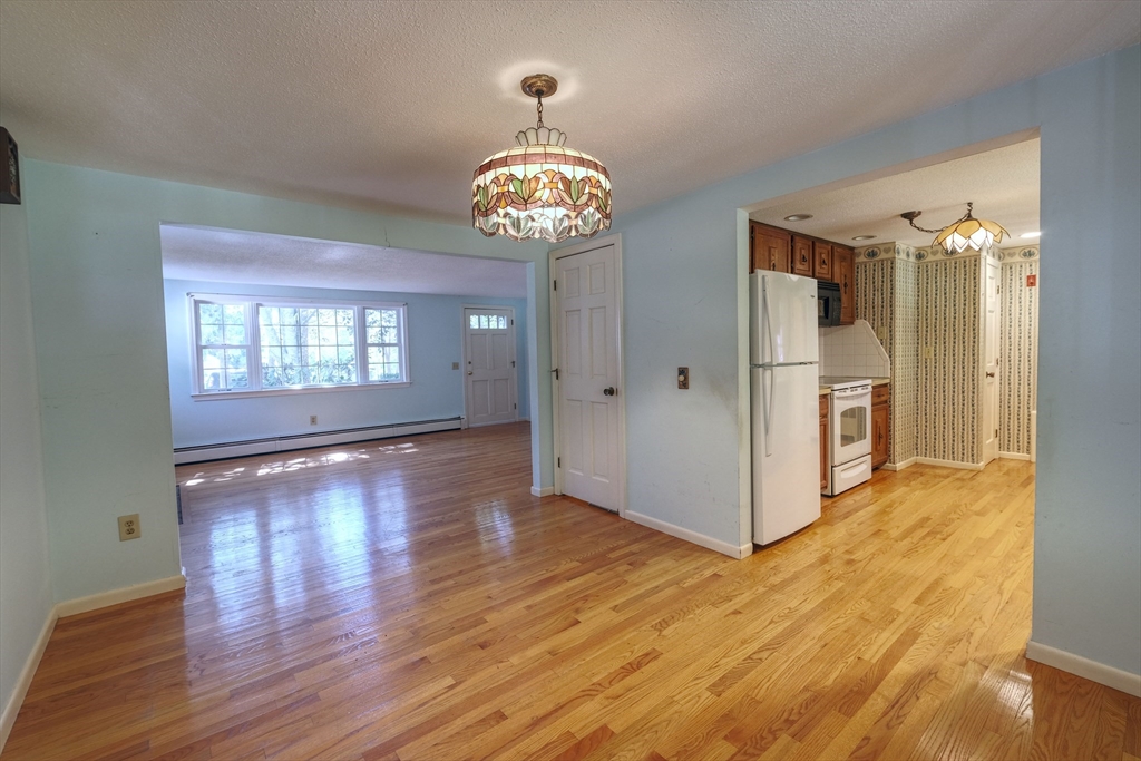 175 Knotty Pine Ln