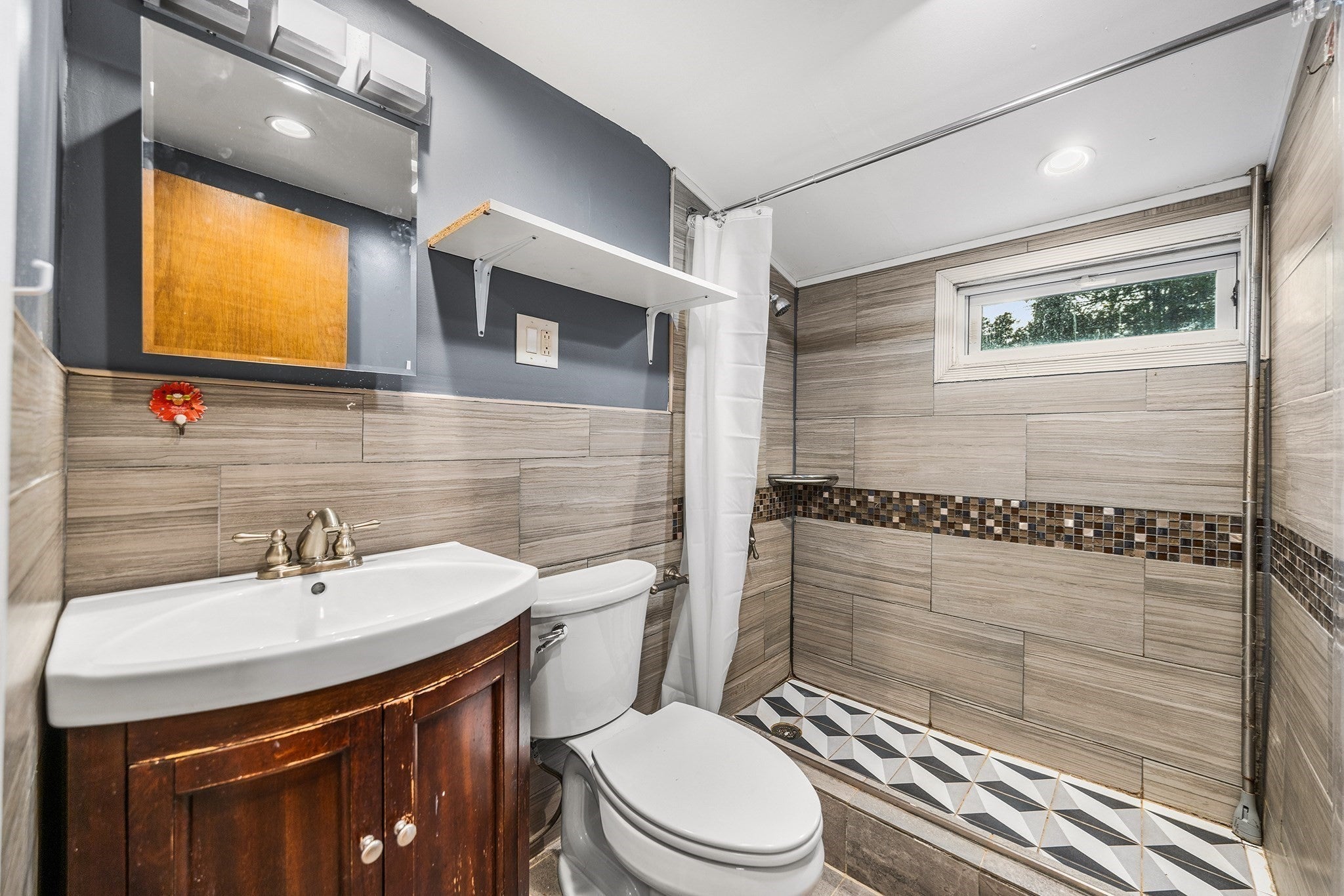 51 Selwyn Rd, Randolph, MA Photo #28