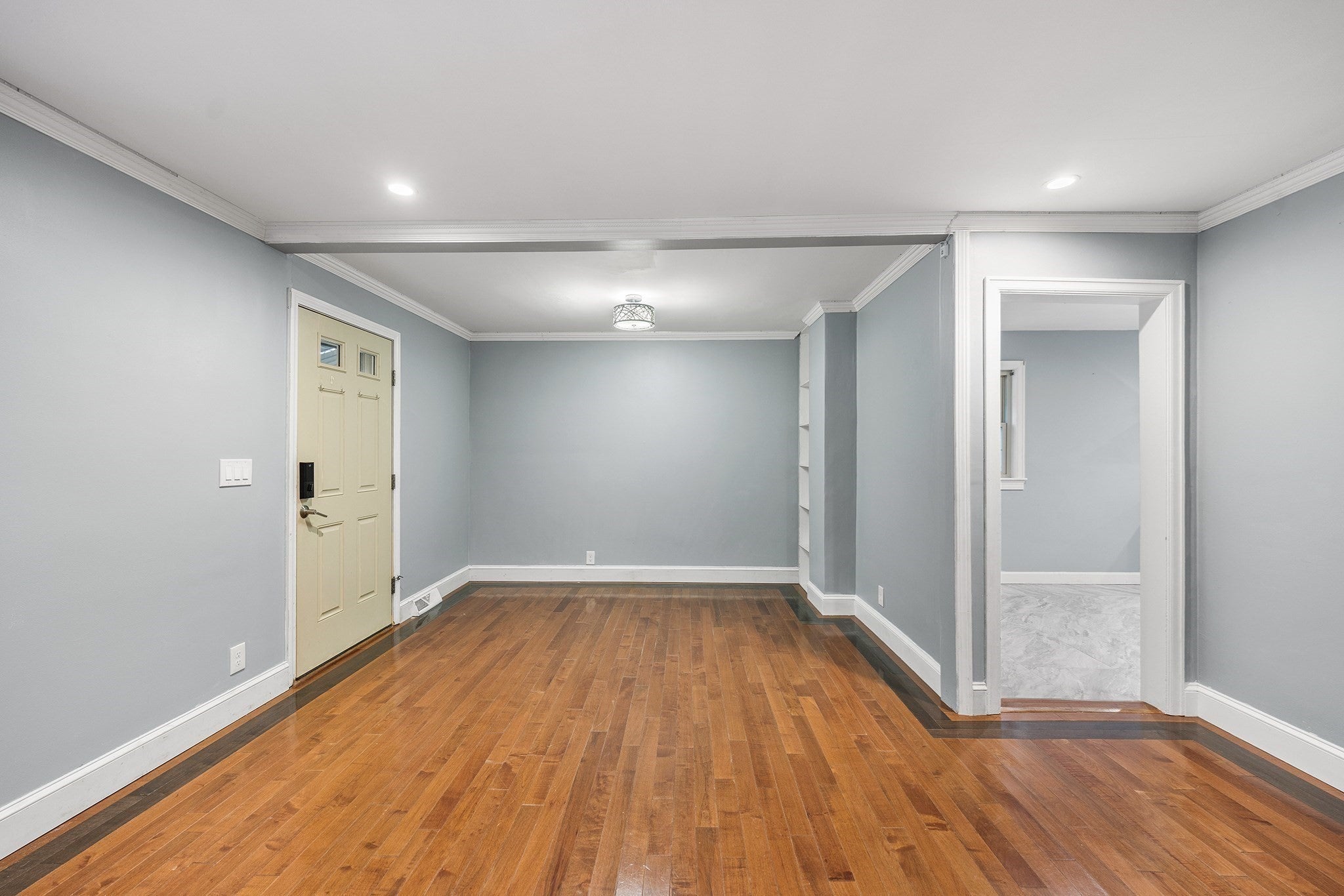 51 Selwyn Rd, Randolph, MA Photo #9