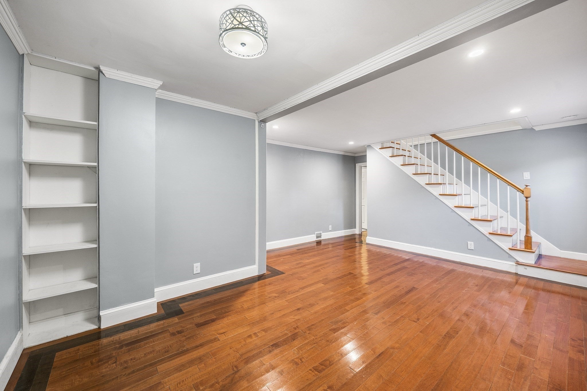 51 Selwyn Rd, Randolph, MA Photo #8
