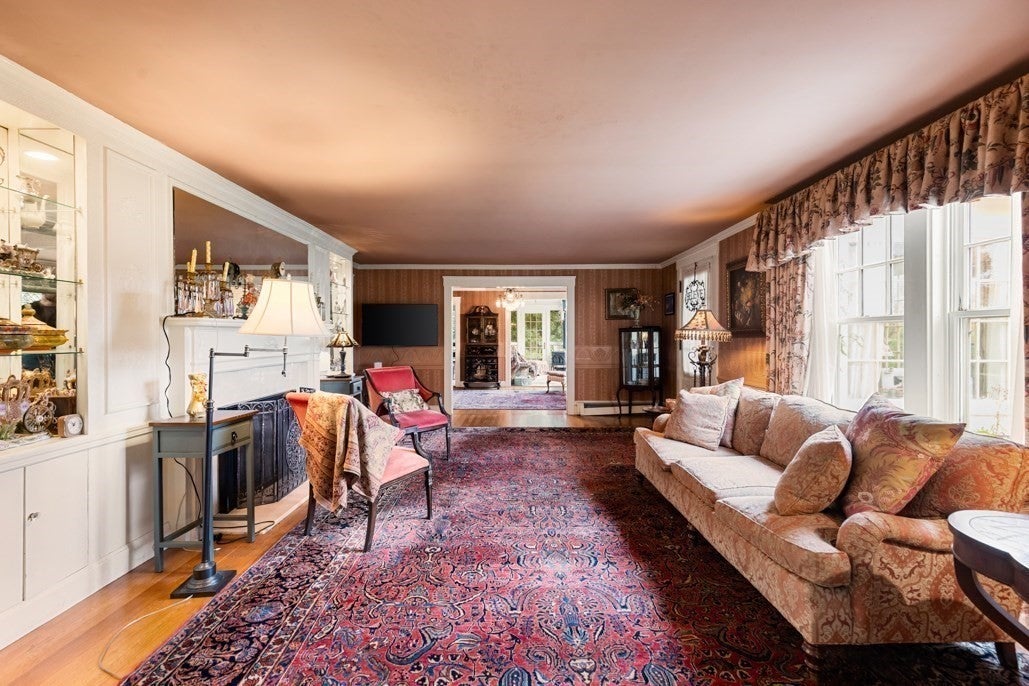 50 Chestnut St, Lynnfield, MA, 50 Chestnut St, Lynnfield, MA Photo #17