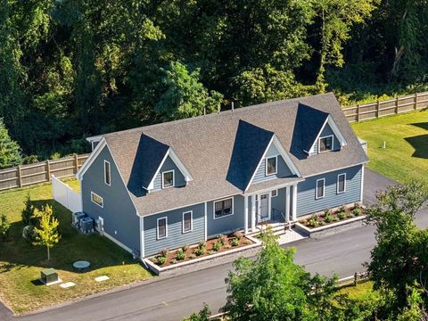24 Primrose Lane 24 Ipswich MA 01938