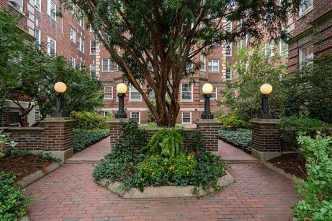 Photo of 43 Linnaean Street #32, Cambridge, MA 02138 (MLS # 73176046)