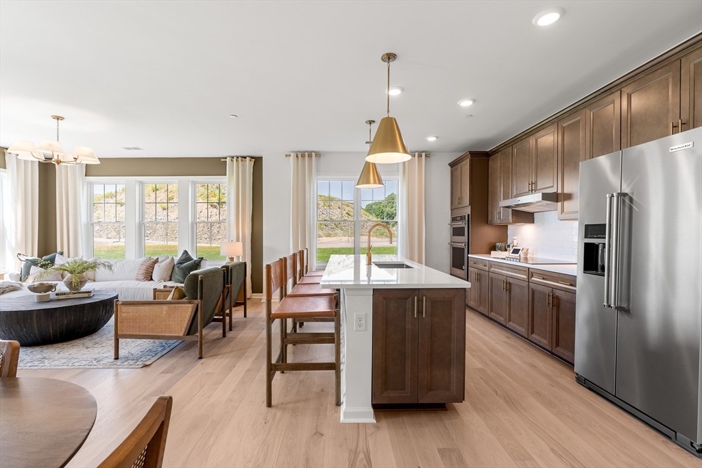 6 Stratton Drive 407