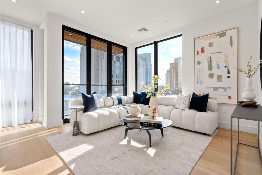 Photo of 595 Albany Street #401, Boston, MA 02118 (MLS # 73503044)