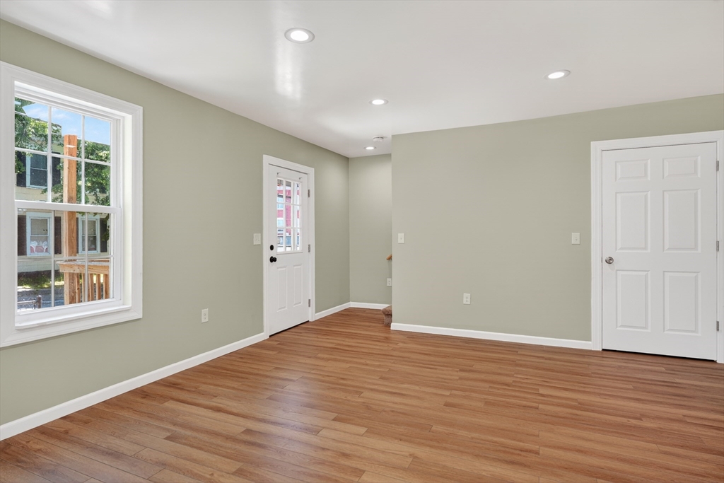 14 Highland Ave