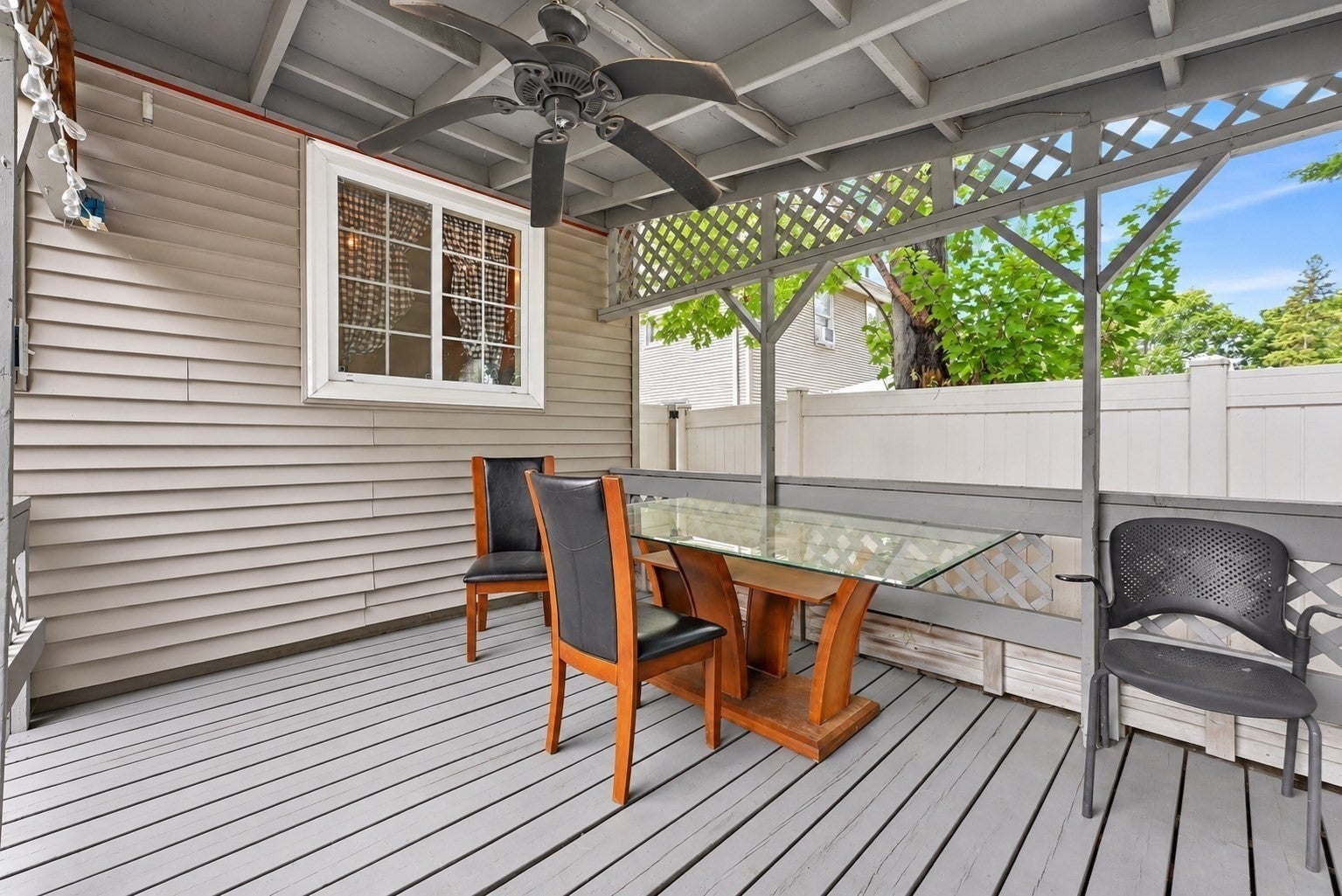 11 Garrity St, Chicopee, MA Photo #29