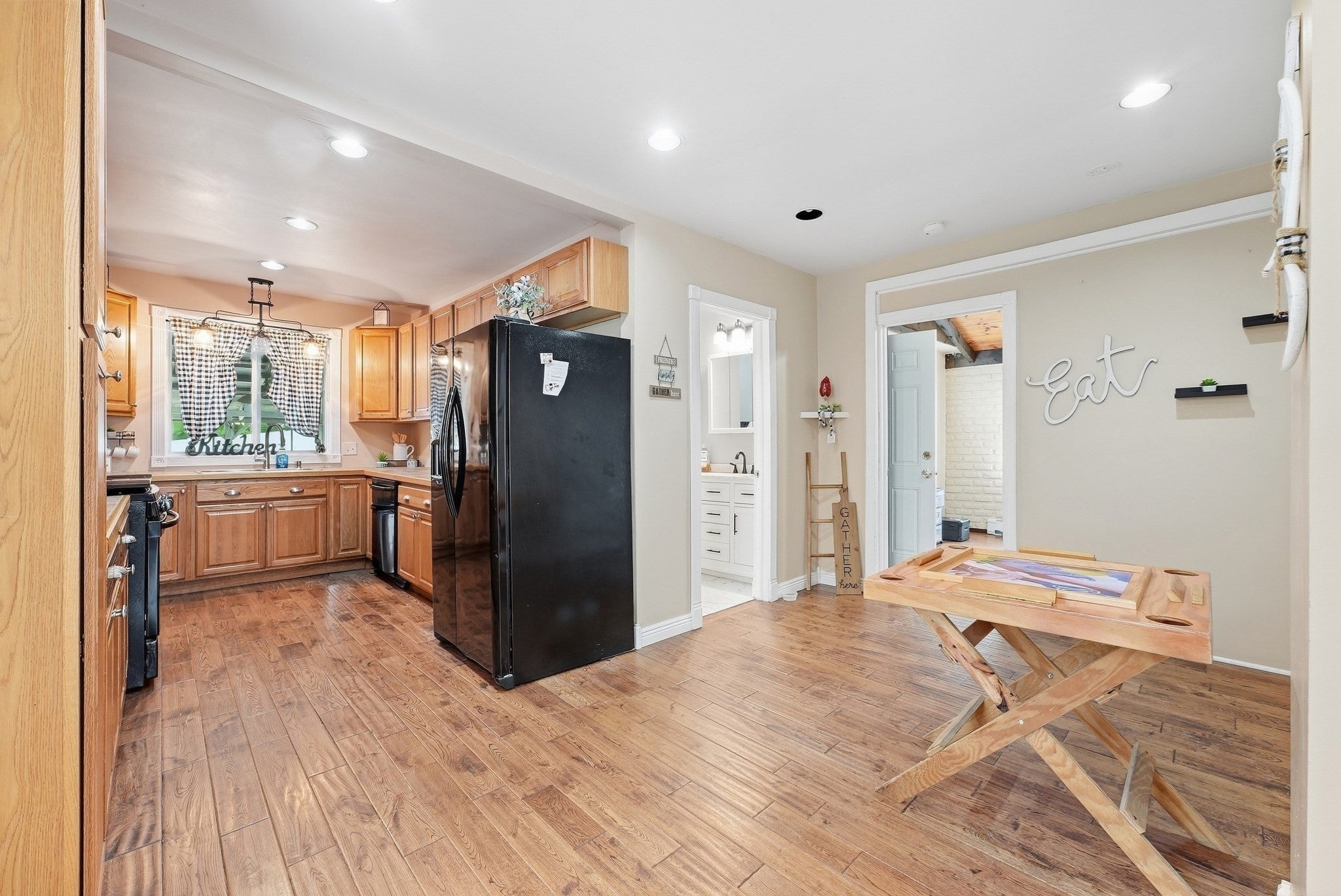 11 Garrity St, Chicopee, MA Photo #11