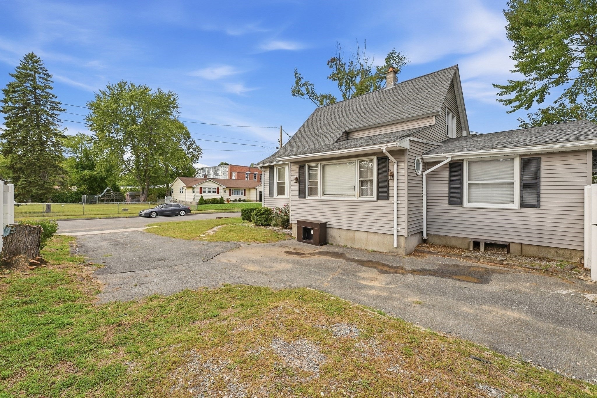11 Garrity St, Chicopee, MA Photo #28