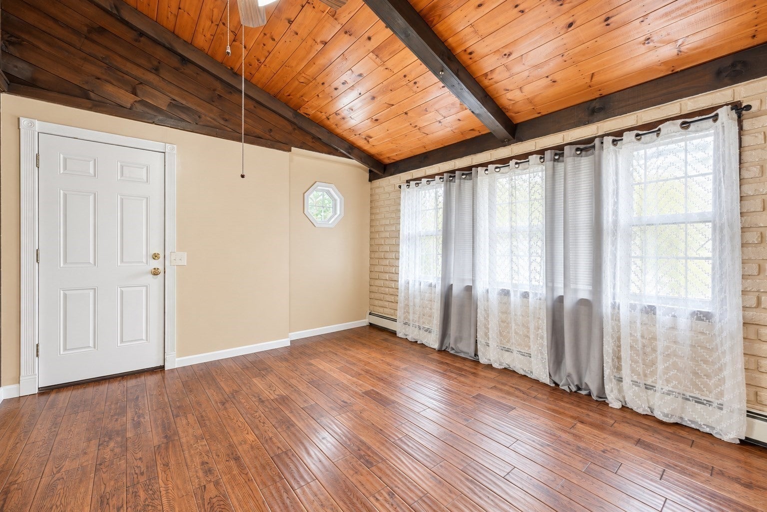 11 Garrity St, Chicopee, MA Photo #18