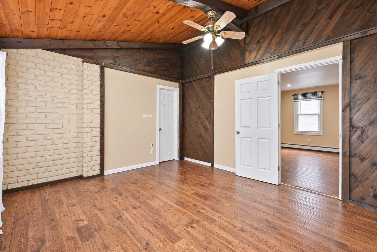 11 Garrity St, Chicopee, MA Photo #17