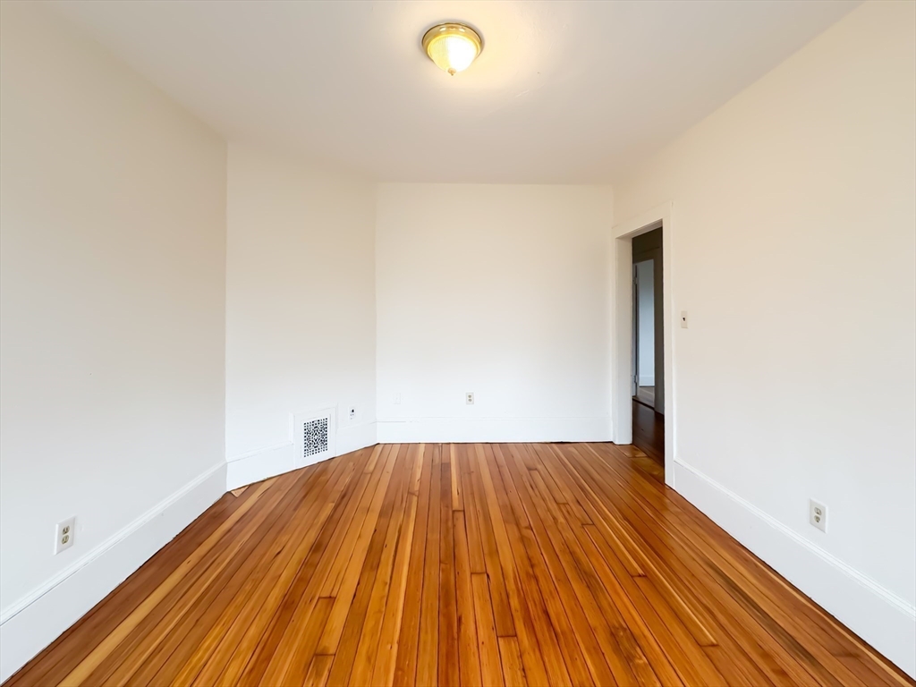 620 River St Top