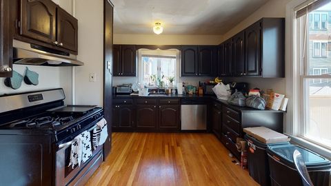 27 Falcon 2 Boston MA 02128